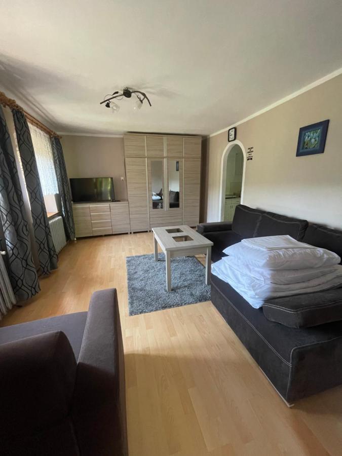 Pod Piekielkiem Apartment Szczytna Luaran gambar