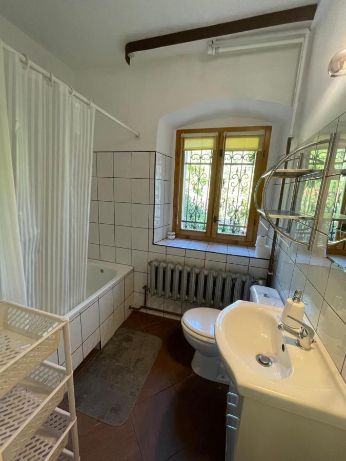 Pod Piekielkiem Apartment Szczytna Luaran gambar
