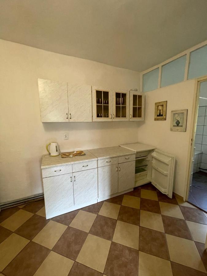 Pod Piekielkiem Apartment Szczytna Luaran gambar